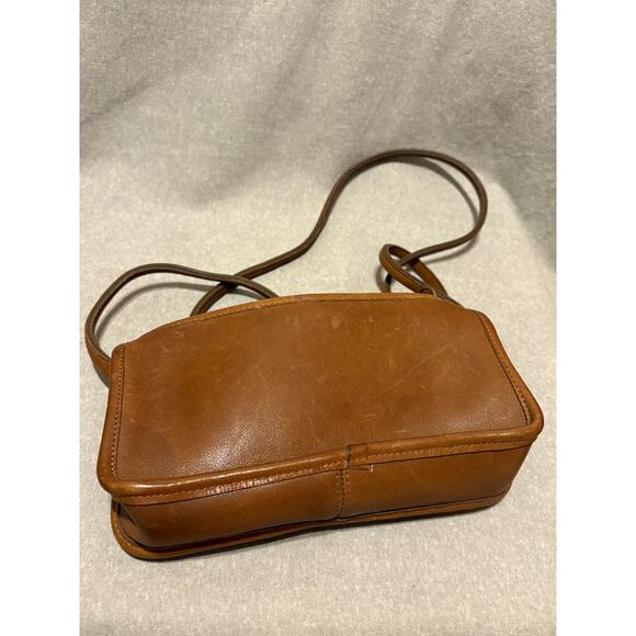 Coach VTG 80’s Made in New York Distressed Brown Leather Crossbody Handbag - Picture 2 of 12